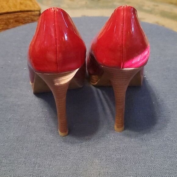Metro7 Sassy High Heel Pumps Red Patent Leather Wood look 4"heel Open Toe Size 8 - Picture 5 of 8